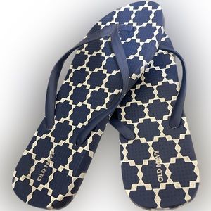 Old Navy Flip Flops